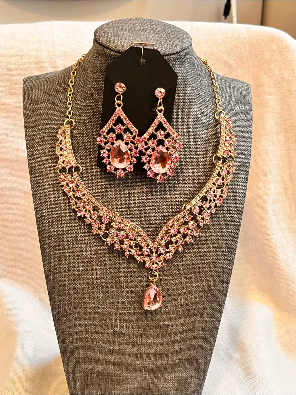 Beautiful Gold-Tone Pink Crystal Statement Necklace & Earring Set